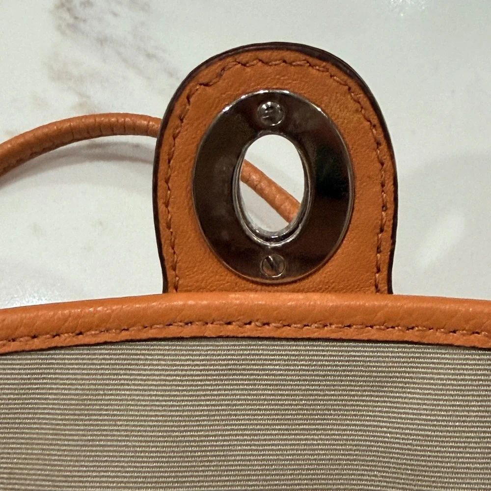 Vintage Coach legacy Pebbled Leather Turnlock Wristlet Clutch Bag fits IPhone 17